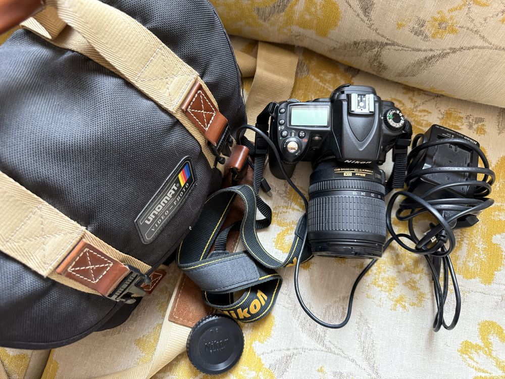 Nikon D90 + обектив