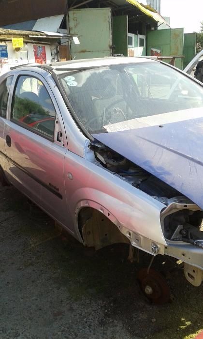 Dezmembram Opel Corsa C