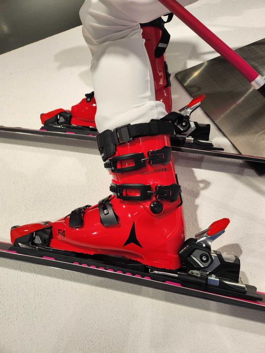 2026 model ATOMIC Redster TR F4 , F5 si F6  clapari schi World cup