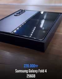 Смартфон Samsung GalaxyFold 4