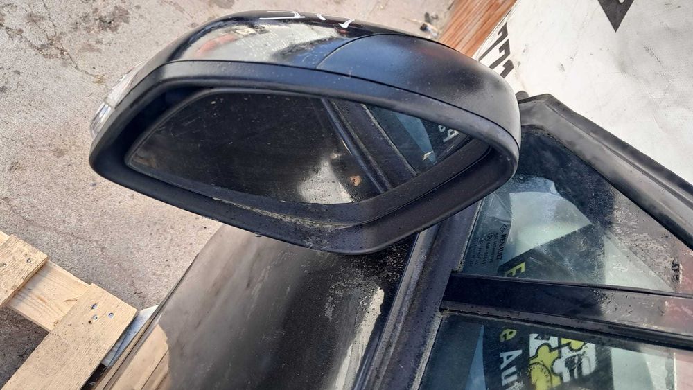 oglinda usa stanga fata Renault Scenic 3 an 2010