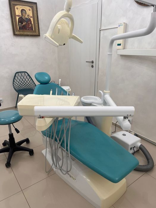 Scaun Stomatologic, compresor si aparat de detartraj