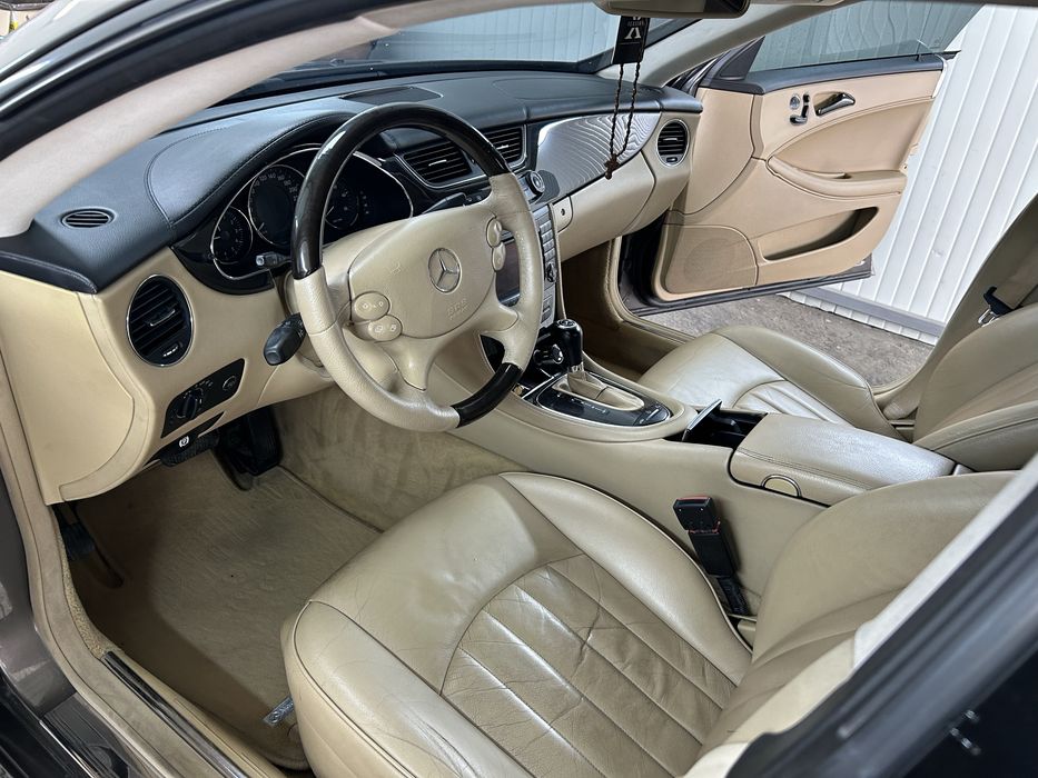 Продавам Цлс 320