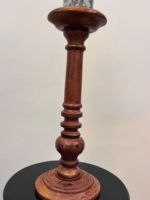 Portelan pe suport w germania HUTSCHENREUTHER bibelouri bibelou