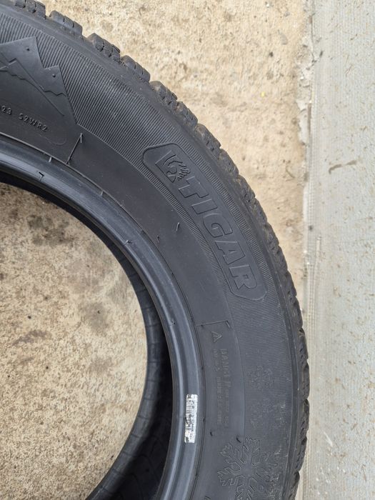 Cauciucuri iarna 215/60/16