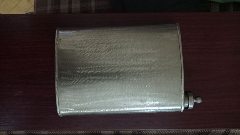 Продаю флягу для алкоголя.