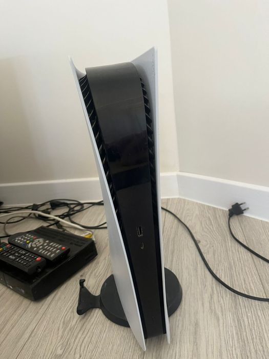 Playstation5 с Три джостиком