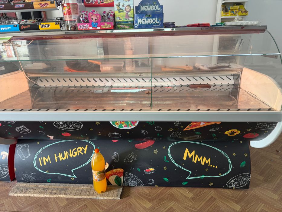 Хоризонтална витрина