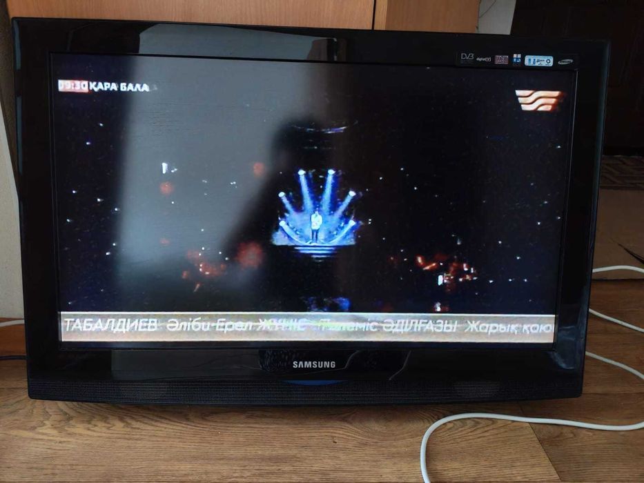 Телевизор Самсунг б/у, рабочий