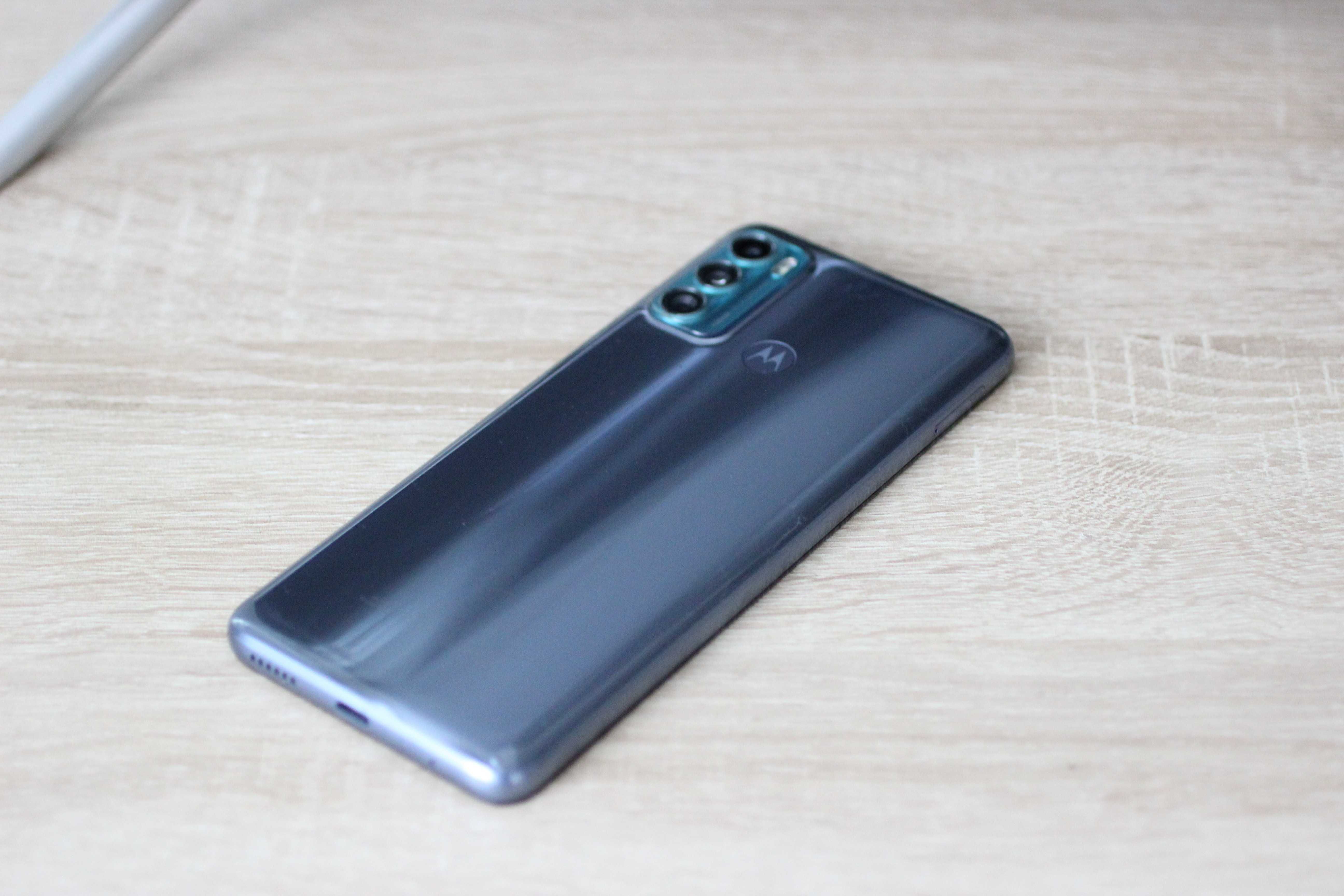Продавам смартфон Motorola G60 Dynamic Grey