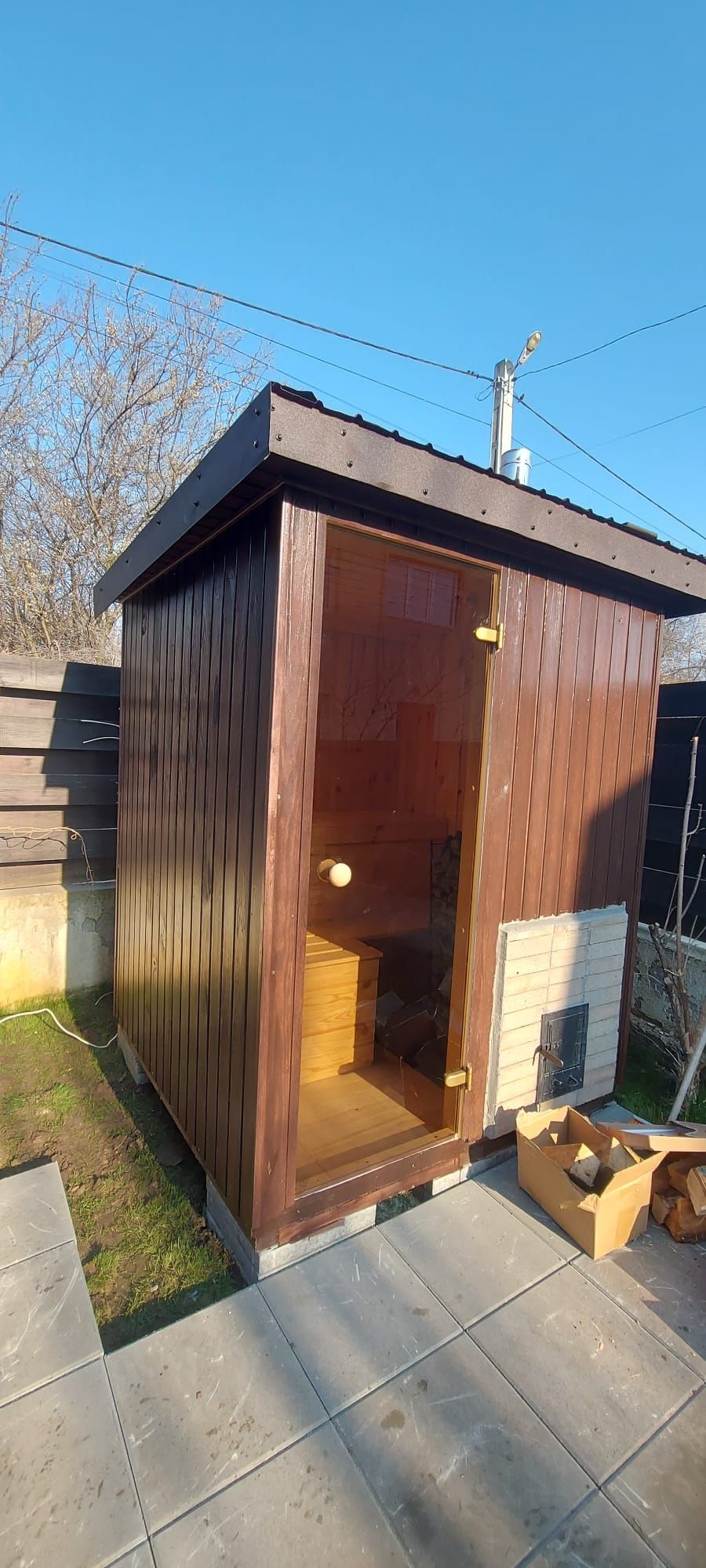 Saună de interior și saune de exterior, sauna salina cu soba pe lemne