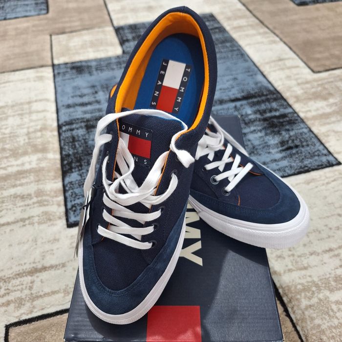 Tenesi Tommy Hilfiger