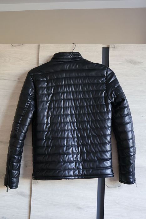 Различни мъжки якета размер L