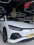 BYD e2 avtosalonda 1yil garyatyasiblan