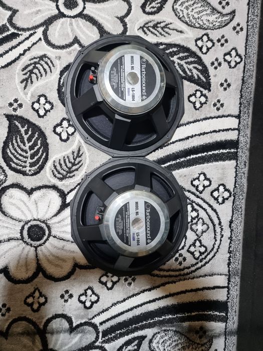 Difuzoare de bas 18 țoli turbosound 400 de wati rms preț 1700 de lei