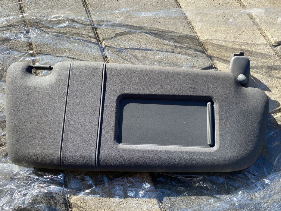 Продавам сенници за Audi A3 8L сиви