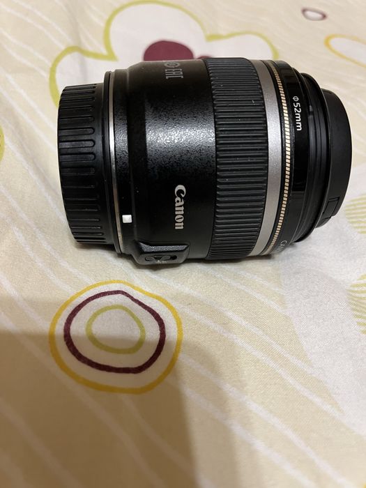 Обектив Canon EF-S 60mm f/2.8 Macro USM