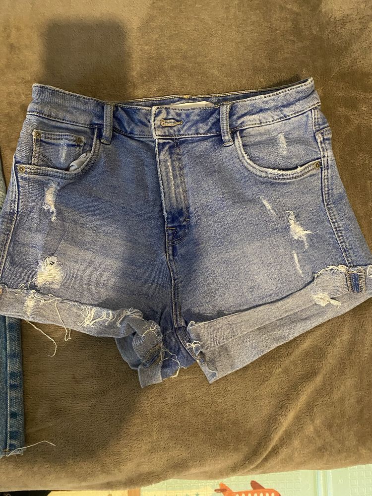 Zara Fusta xs si pantaloni scurti S