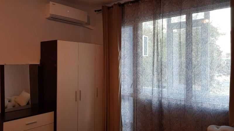 Дава се под наем Тристаен апартамент в София, Хладилника - 114 кв.м за 484.5 € - Снимка #1