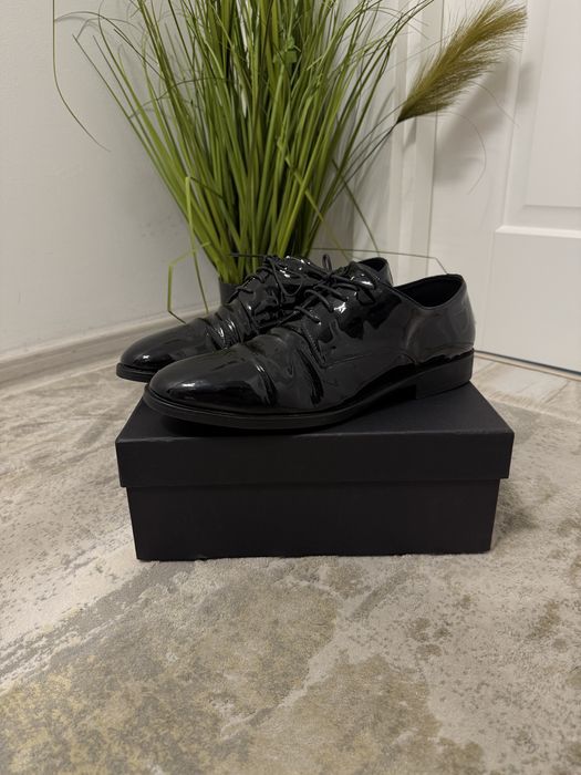 Pantofi negru lucios, de gala !