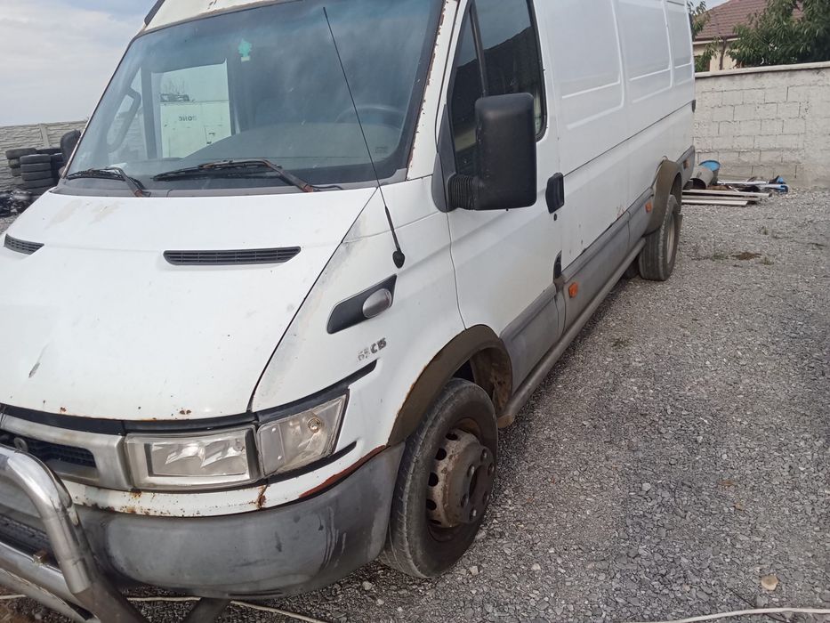 Dezmembrez Iveco 6.5 t