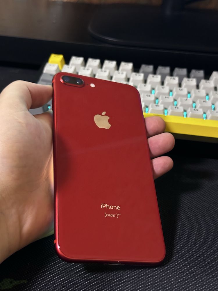 iPhone 8 Plus PRODUCT RED