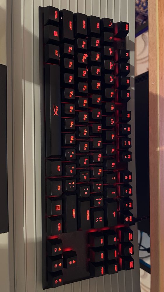 Продается клавиатура от hyperx