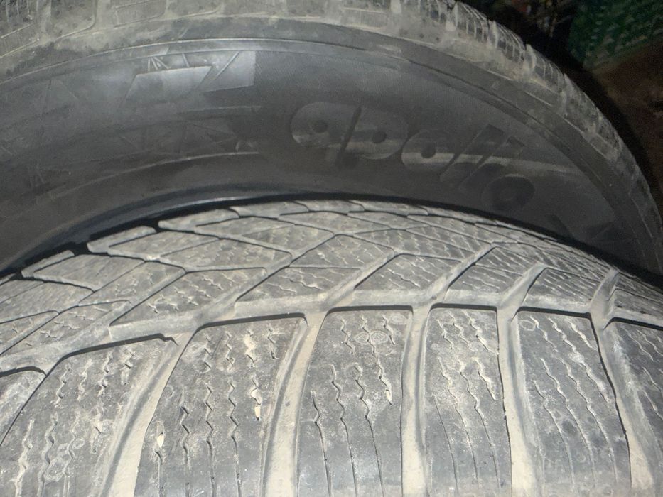 Зимни Гуми 215/65/17