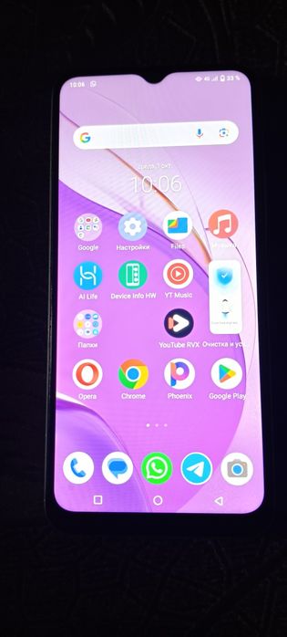 Продам телефон Vivo V2111