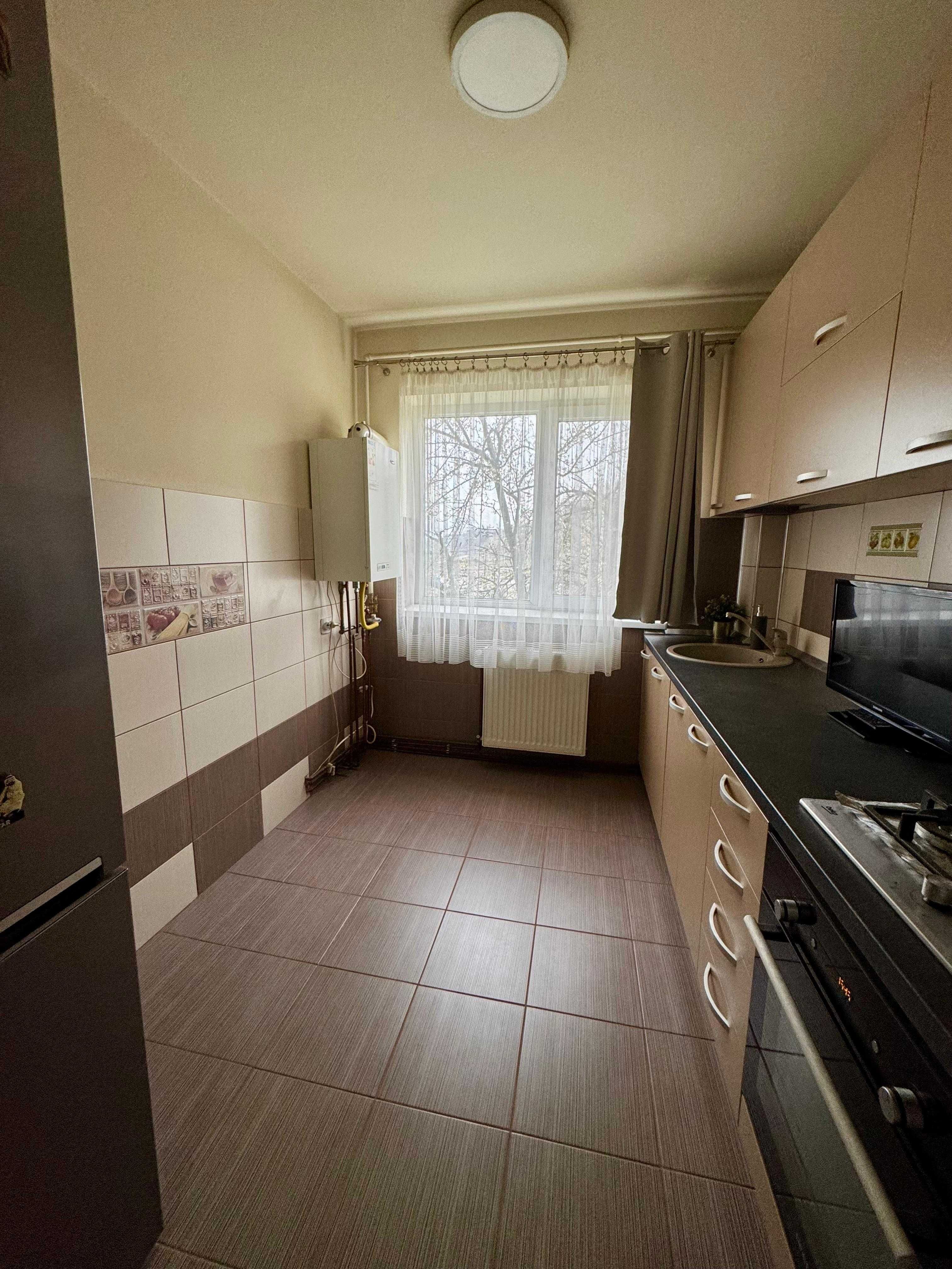 Apartament 2 camere, semidecomandat, 50mp