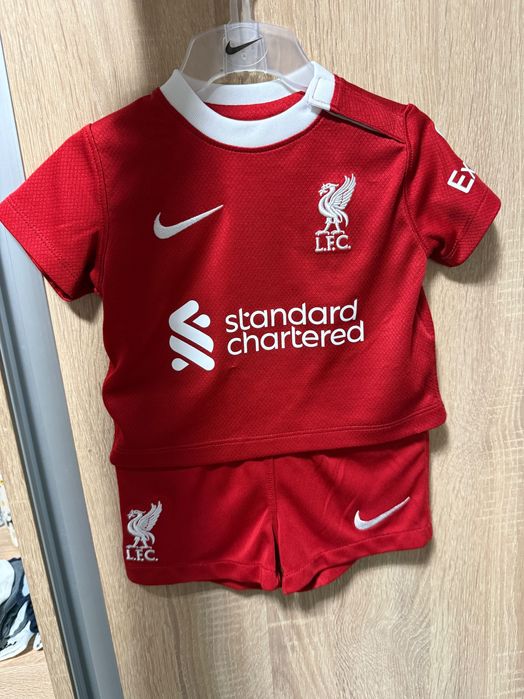 бебешки футболен екип Nike Liverpool Бебешки екип Liverpool