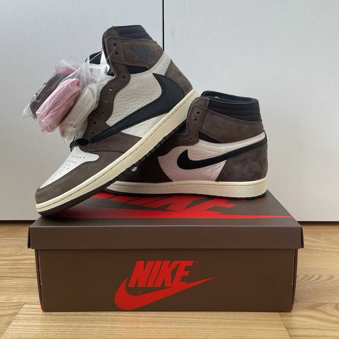 Adidasi NIke Jordan 1 X Retro Travis Scott Mocha Cactus Jack