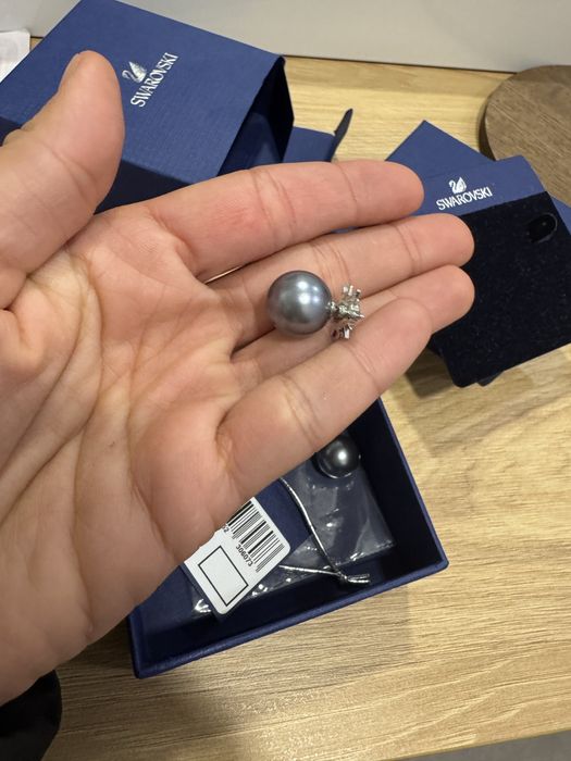 Обеци на swarovski