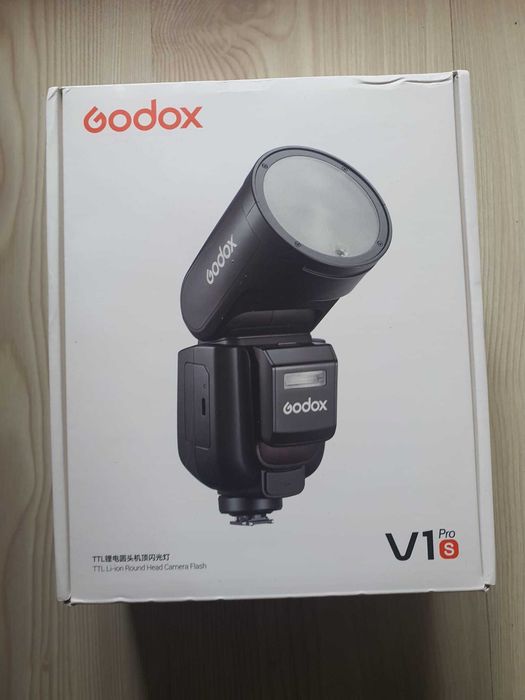 Godox V1 pro pentru Sony, in garanție
