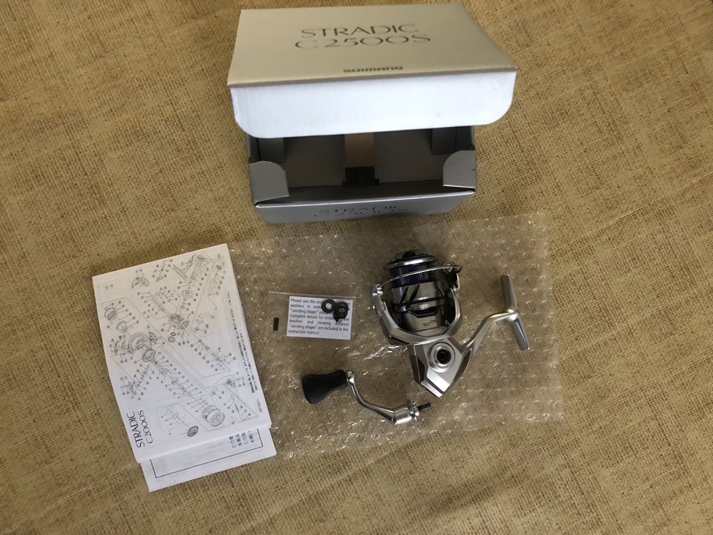 Shimano Stradic FM C2500S 2023 - 185гр.