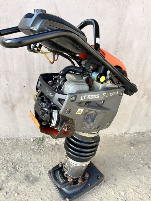 Huqvarna LT6005 mai compactor impecabil hilti milwaukee bomag