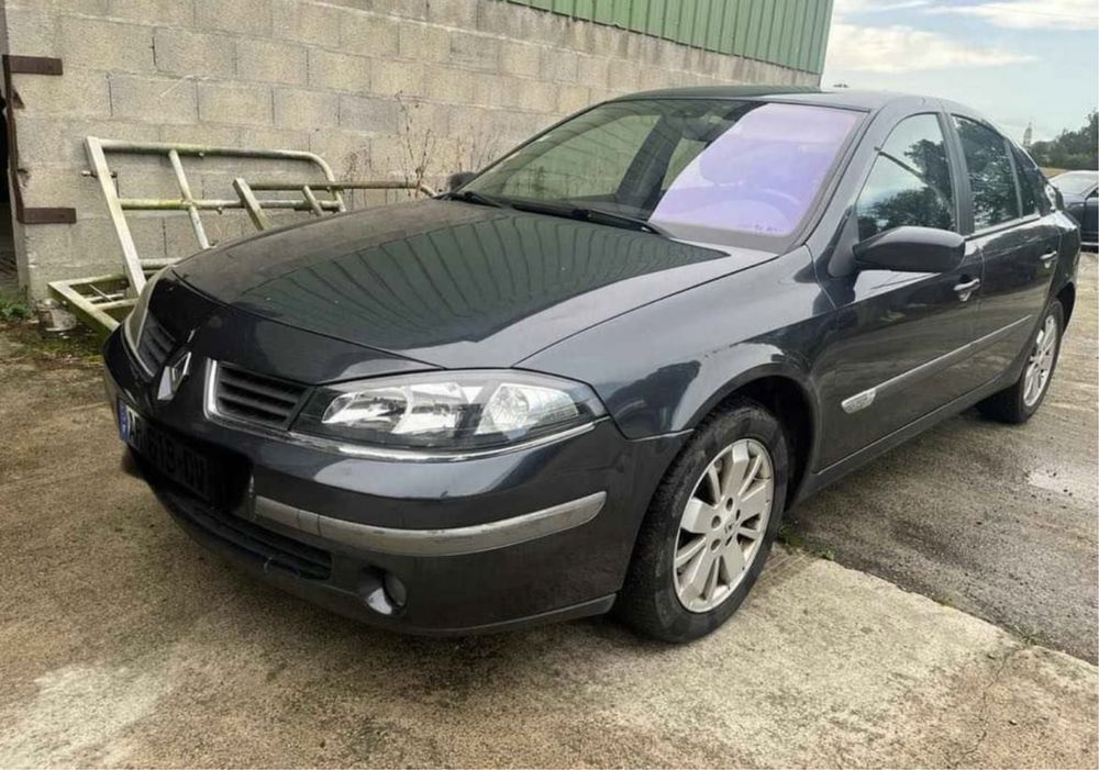 Bara fata Renault Laguna 2 Facelift