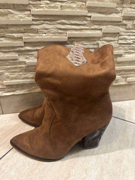 Ghete dama marimea 39