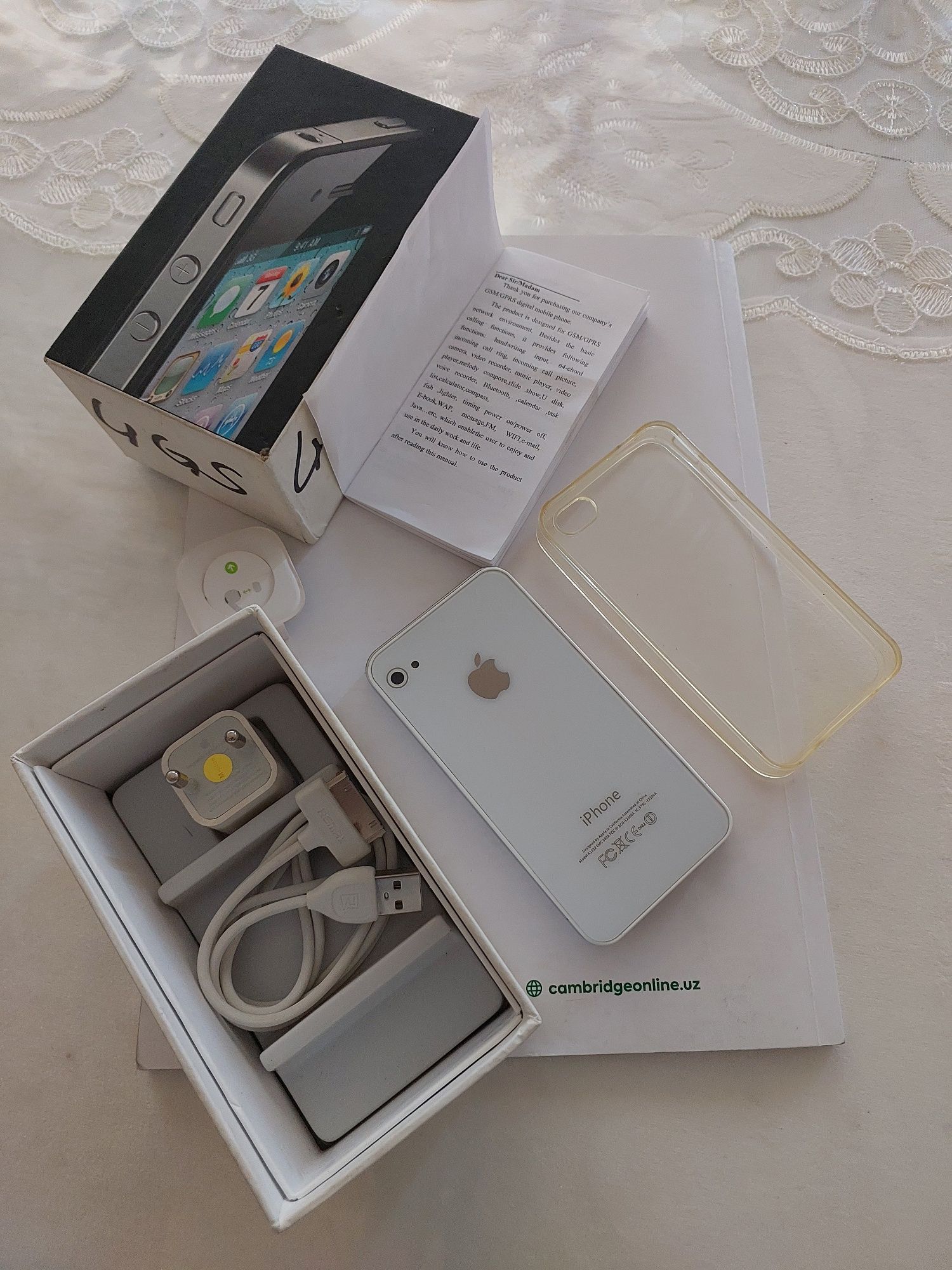 Iphone 4S sotiladi