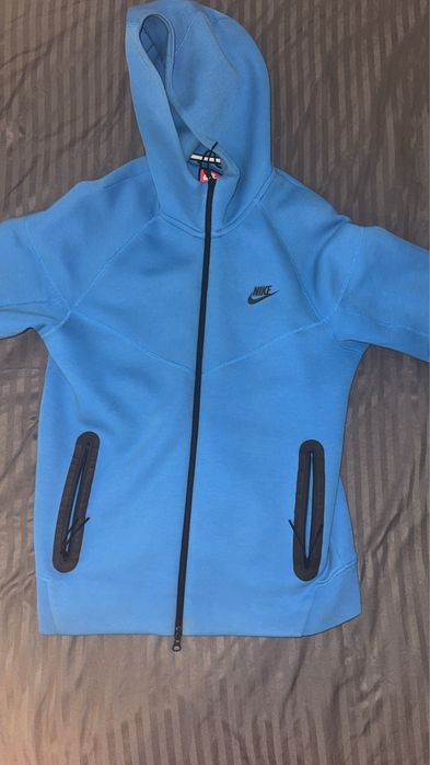 Vand trening nike tech albastru