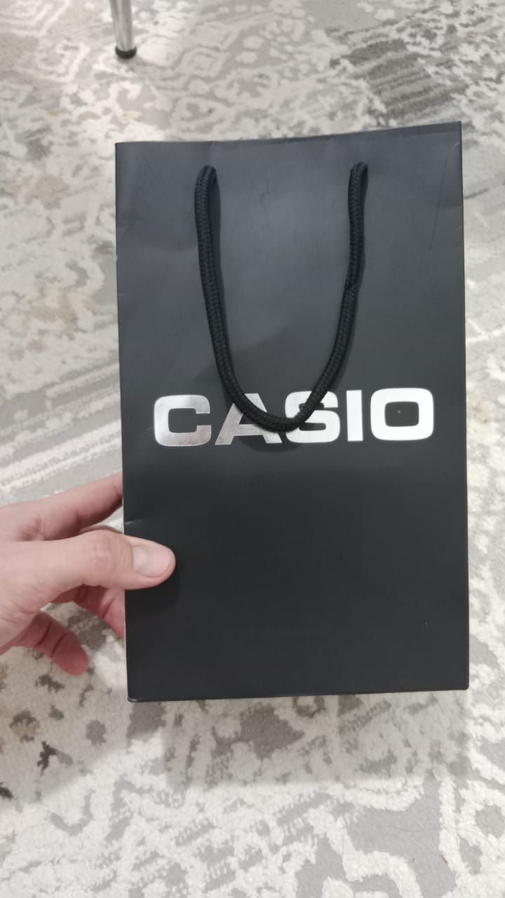 Часы от Casio новый