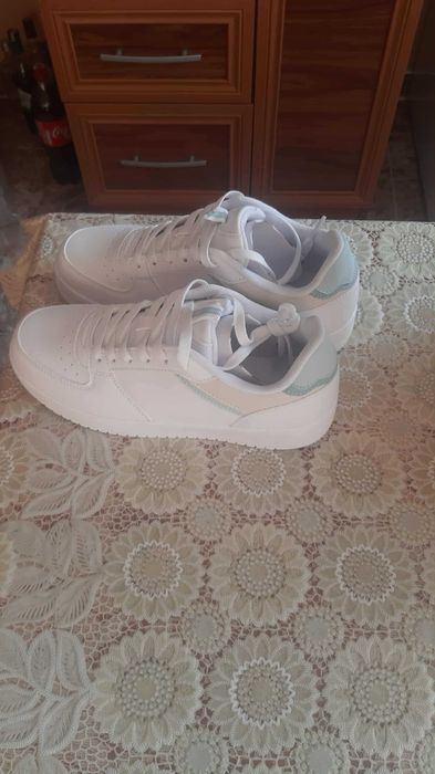 Дамски маратонки внос от Германия