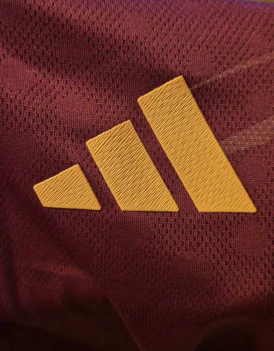 НАМАЛЕНИЕ!Оригинална фланелка Adidas Roma - Рома -Размер М-Сезон 25-26