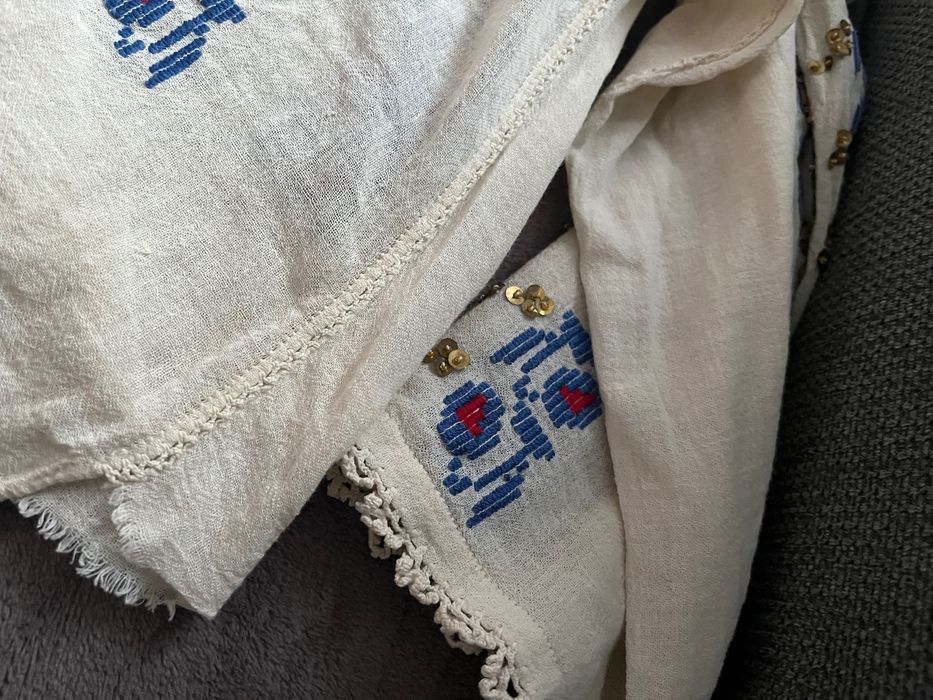 Vând ie tradițională