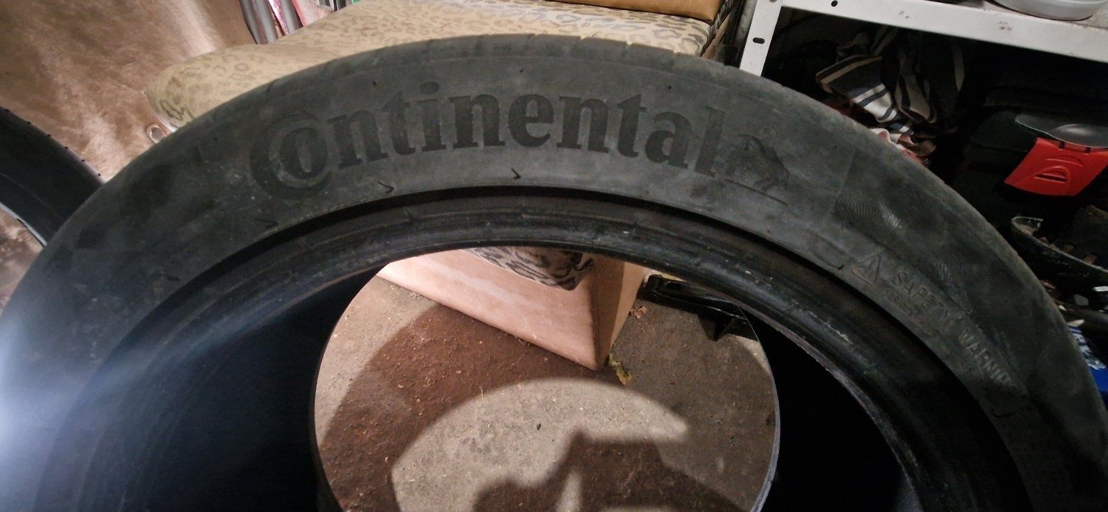 Continental 225/45/17 premium kontact 6