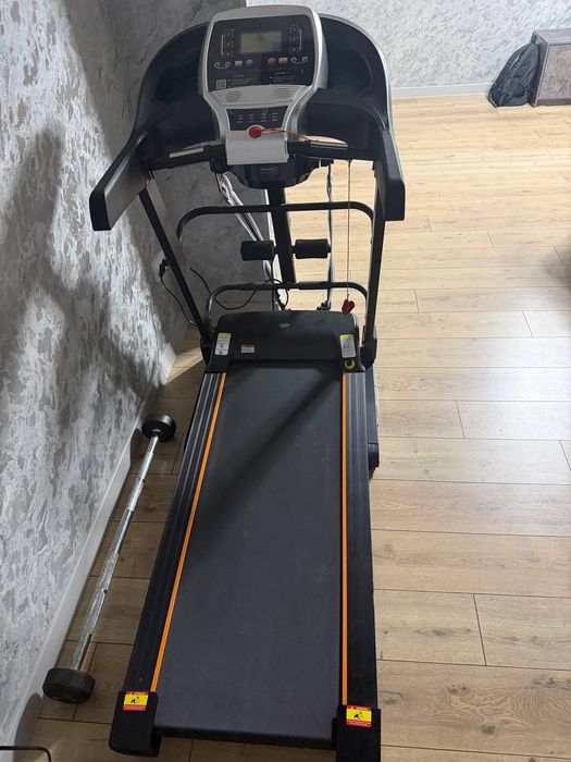 Продам беговую дорожку