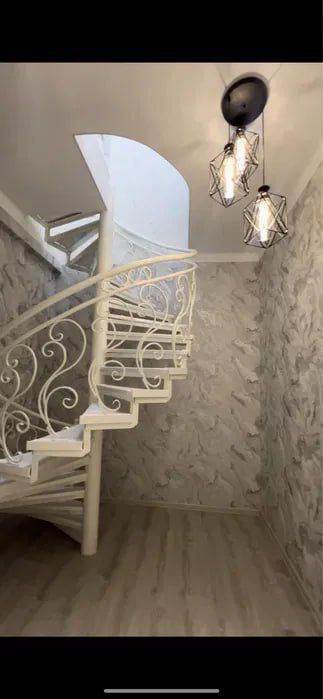 Сотувда 3 хонали ДЮПЛЕКС квартира, Янгиҳаёт, Чоштепада