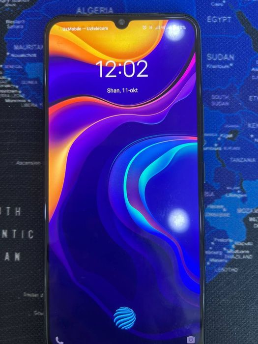 Vivo telefon juda xam zoʻr