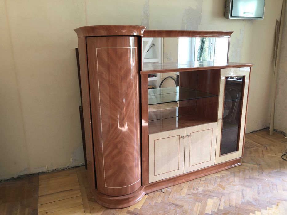 Продам горку сервант