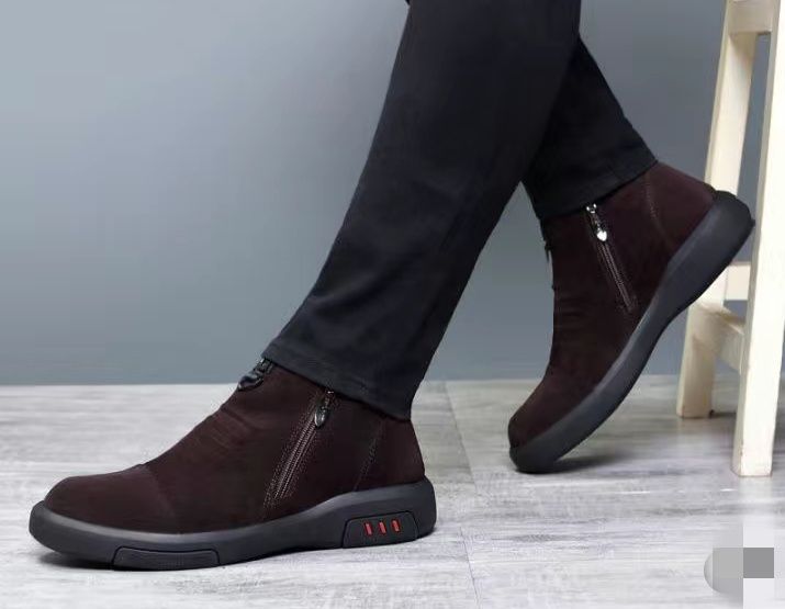 Продам зимние ботинки